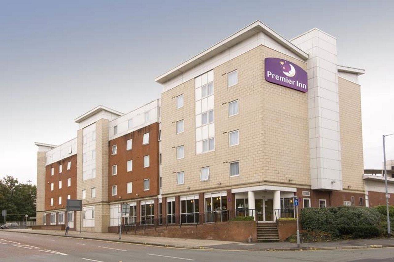 Premier Inn Manchester City Centre Екстериор снимка