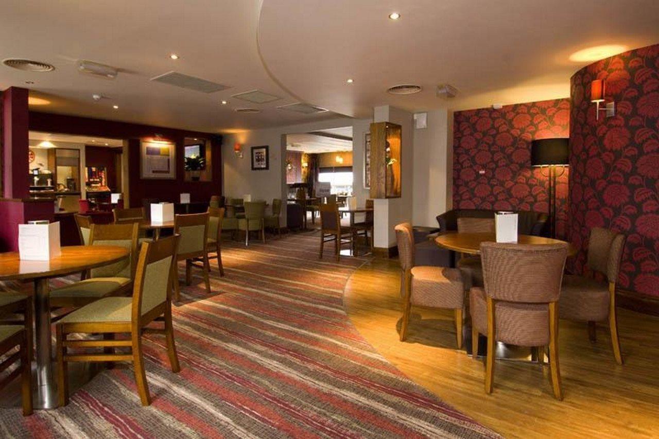 Premier Inn Manchester City Centre Екстериор снимка