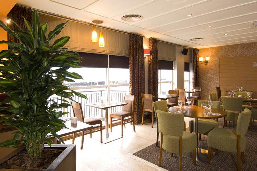 Premier Inn Manchester City Centre Екстериор снимка