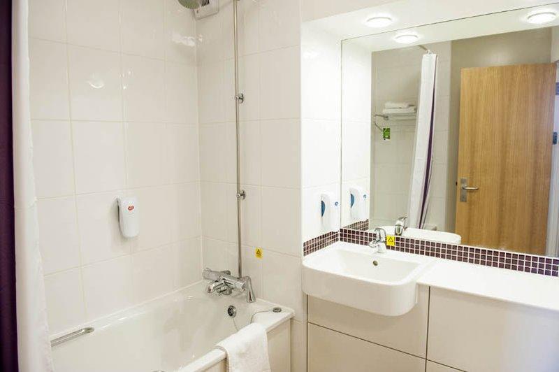 Premier Inn Manchester City Centre Екстериор снимка