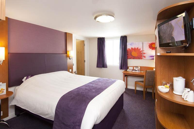 Premier Inn Manchester City Centre Екстериор снимка